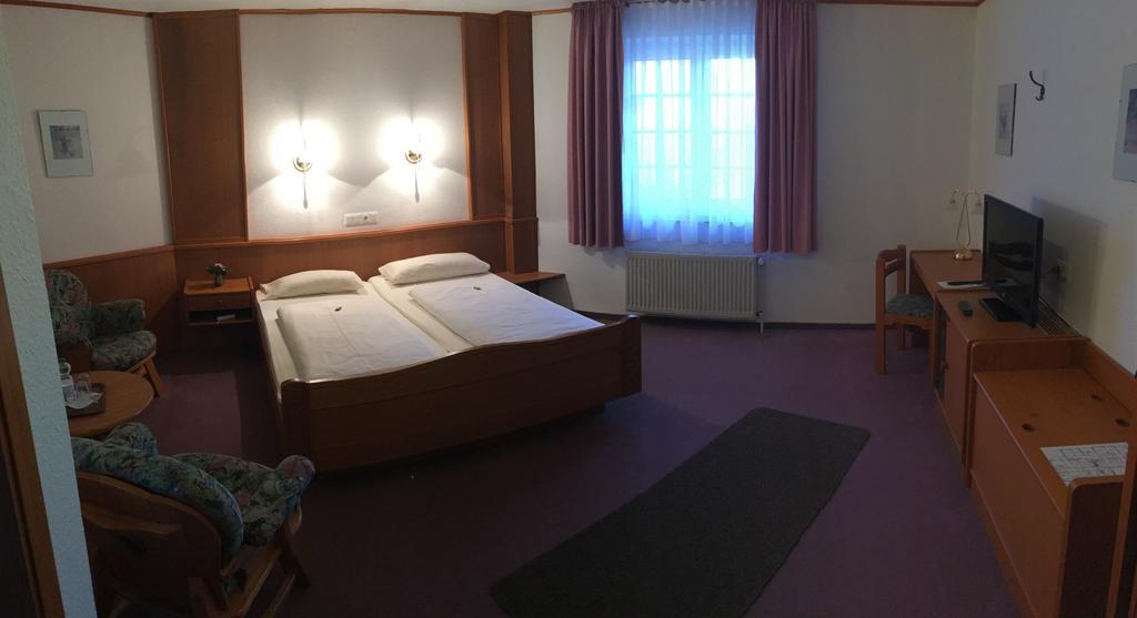 Hotel Zur Buche Bockhorn  ภายนอก รูปภาพ