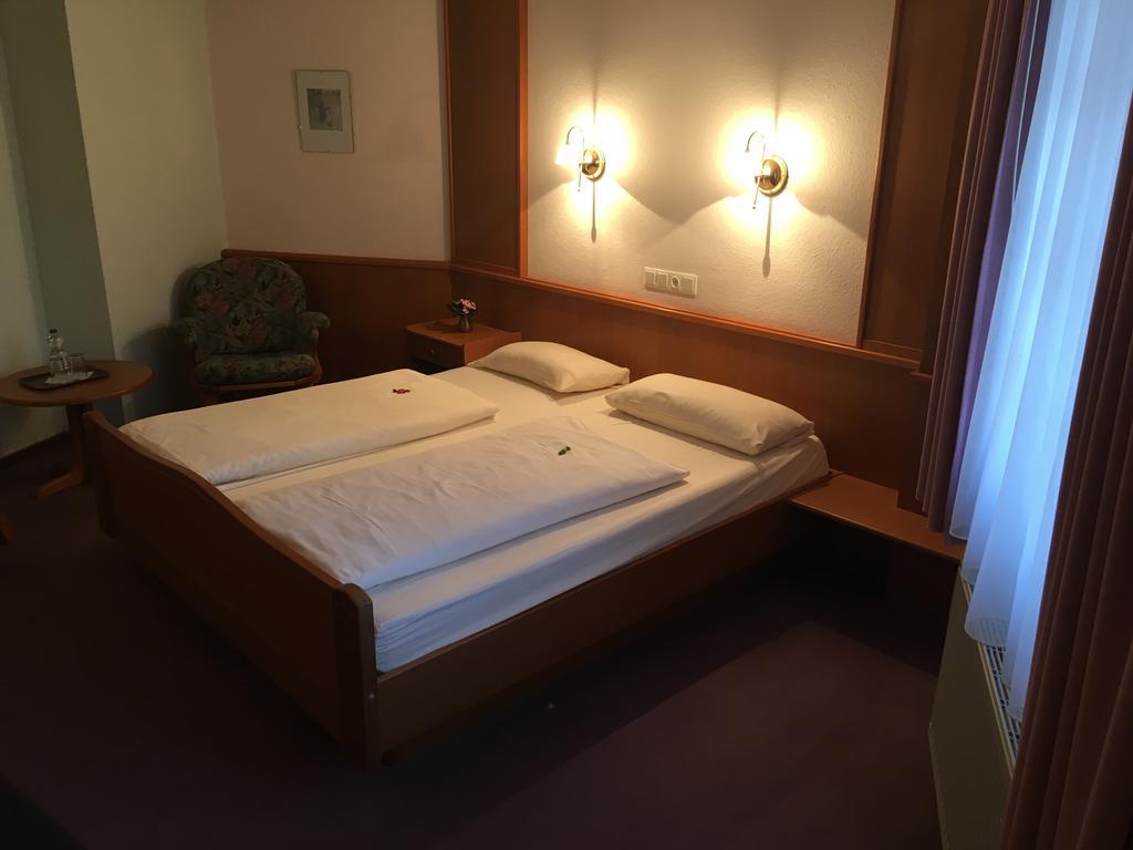 Hotel Zur Buche Bockhorn  ภายนอก รูปภาพ